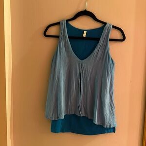 Women’s sleeveless top